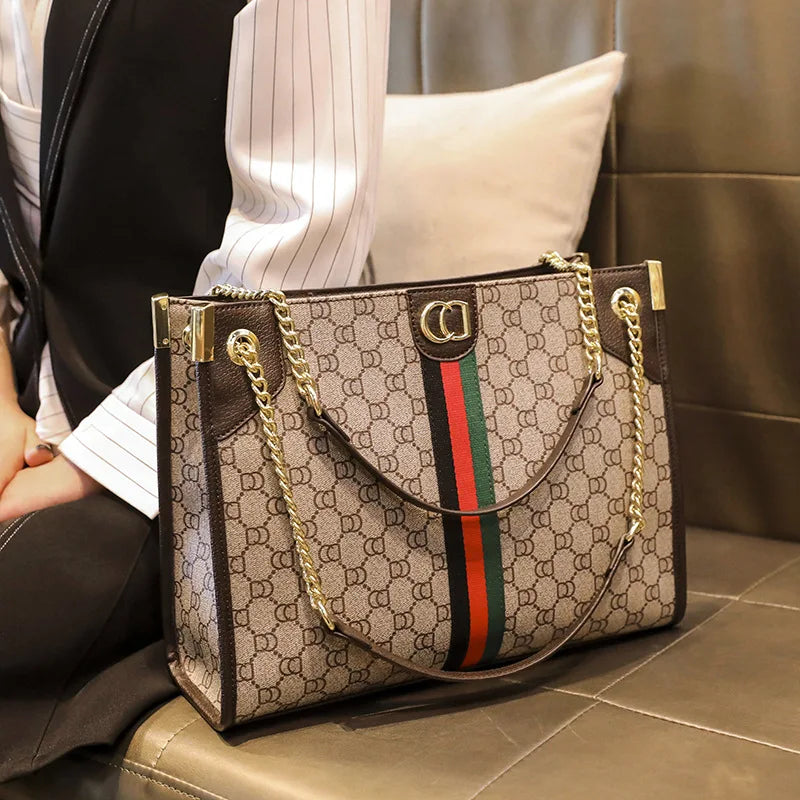 Fashionable Diaper Bag Trendy Crossbody Handbag For Business Women Elegant Leather Classic Designer Paris Style Large Capacity