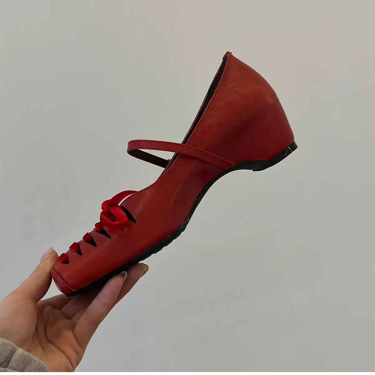 French-style Square-toe Hollow Lace-up Height-increasing Mary Jane Shoes for Women with Single-strap Fashion Shallow-cut Flats