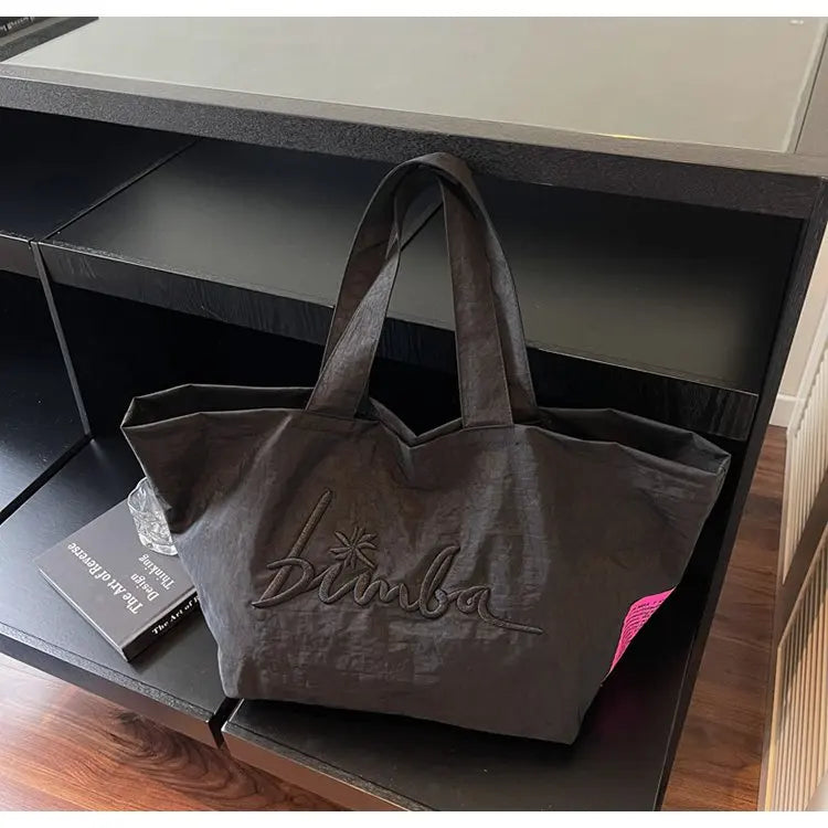 Luxury Designer Handbag Diaper Bag Women Large Capacity Tote Elegant Leather Crossbody Handbag For Stylish And Practical Use