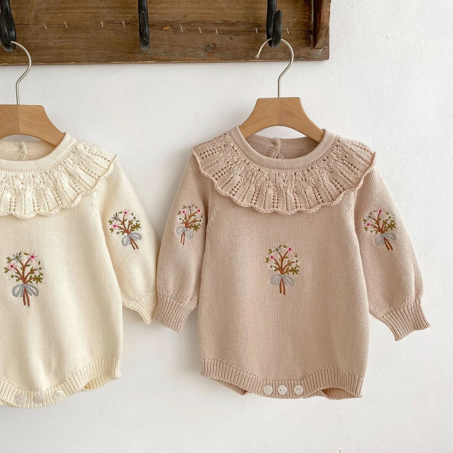 Autumn Baby Clothing New Baby Knitted Rompers Lotus Leaf Collar Long-sleeved Romper Cute Baby Girl Embroidered Sweaters Jumpsuit