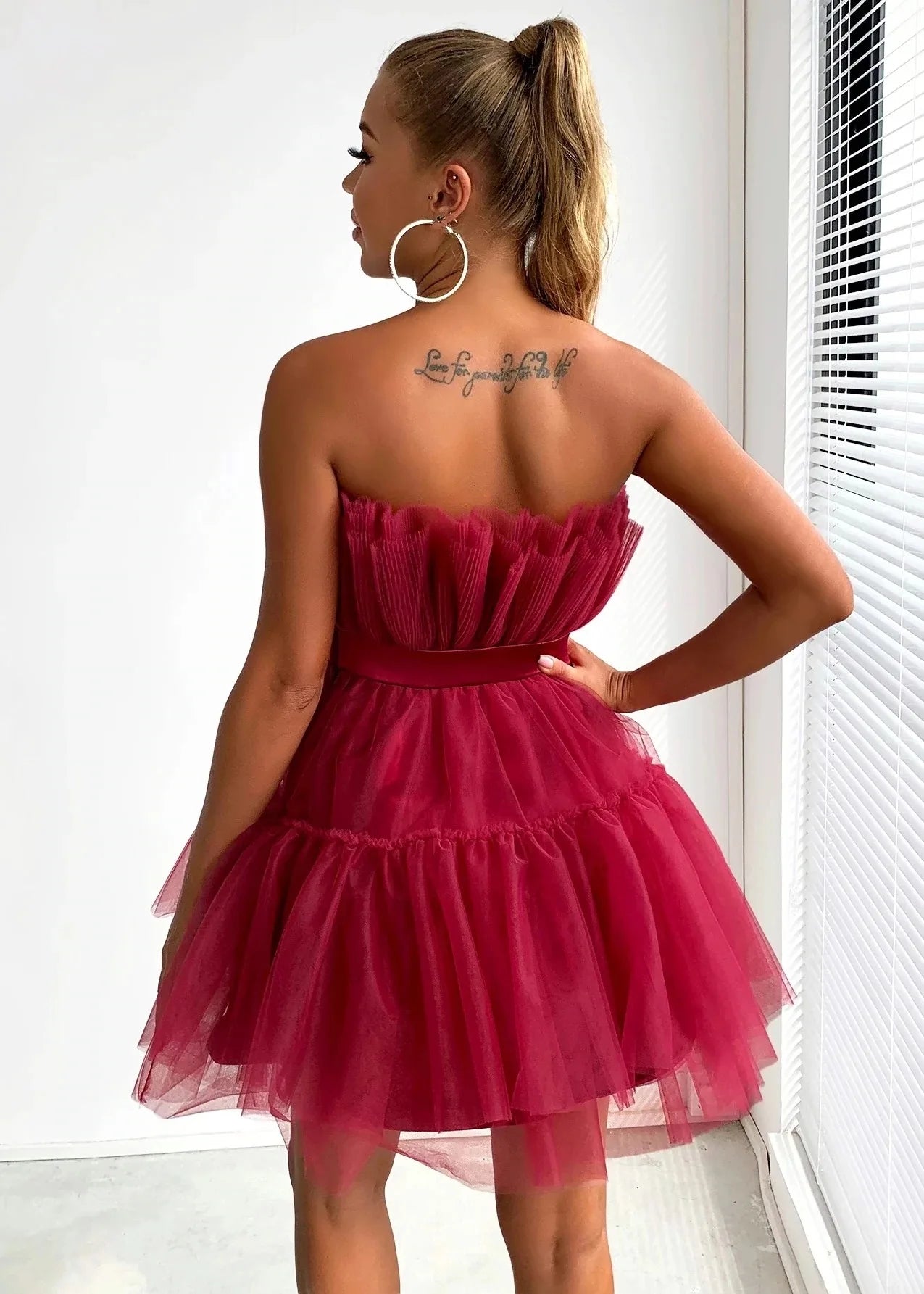 Summer Dress Women Off Shoulder Mesh Backless Tutu Tulle Lolita Pleated Dresses Women Strapless Date Ball Gown Dress Vestidos