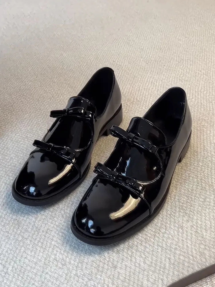 Preppy Double Bowtie Oxfords Woman Low Heels Flats Shiny Small Leather Shoes Ladies College Girls Sneakers Femmes Derby Loafers
