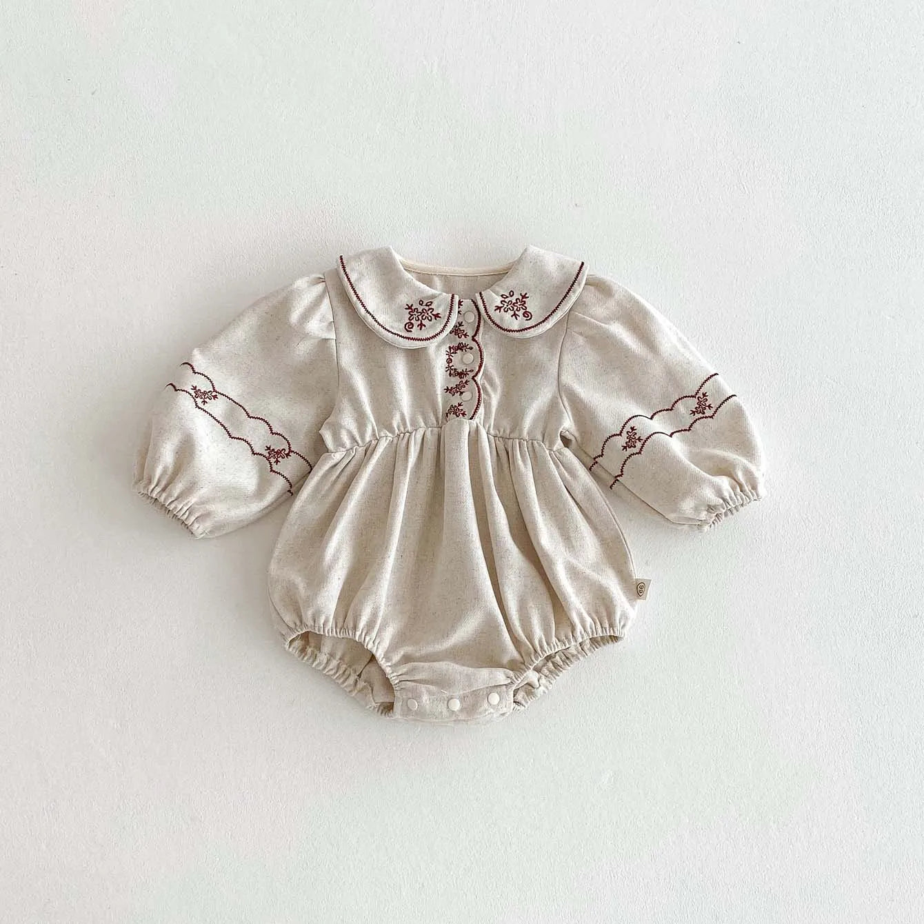 INS new female baby summer clothes western style embroidered lapel long sleeve jumpsuit, baby summer fashion jumpsuit, suitable