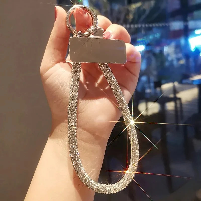Luxury Full Diamond Phone Lanyard Universal Metal Clip Short Chain Handheld Wrist Flash Accessory for Mobile Phones