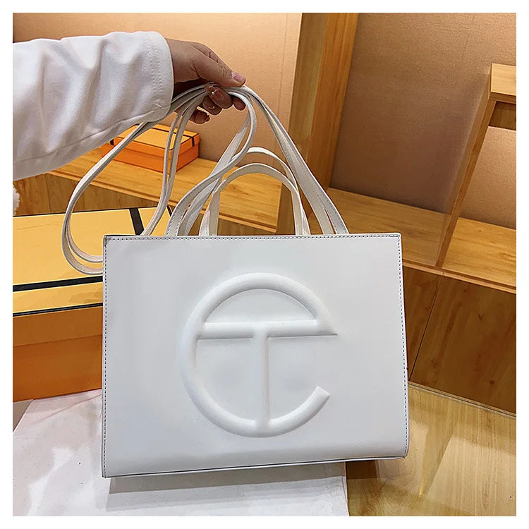 2026 Fashion Elegant Classic Paris Diaper Bag Unique Leisure Business Crossbody Purse for Women Daily Commute Work