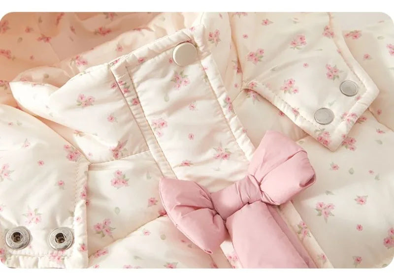 Winter 2024 Girls Plush New Fashion Sweet Floral Cotton Jacket Baby Cotton Hooded Autumn and Winter Bow Coat
