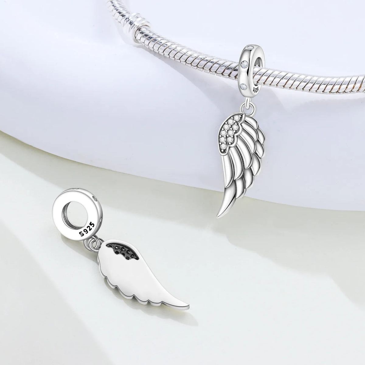 925 Sterling Silver Two-tone Symmetrical Angel Wing Pendant Necklace for Women Lucky Symbol Original Jewelry Party Couple Gift