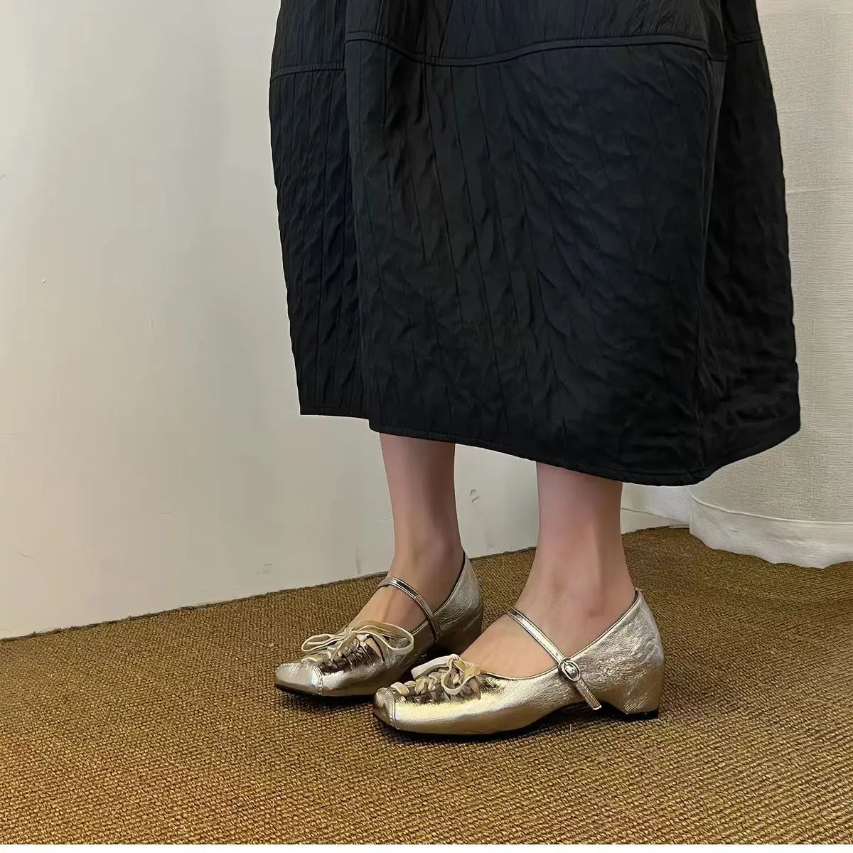 French-style Square-toe Hollow Lace-up Height-increasing Mary Jane Shoes for Women with Single-strap Fashion Shallow-cut Flats