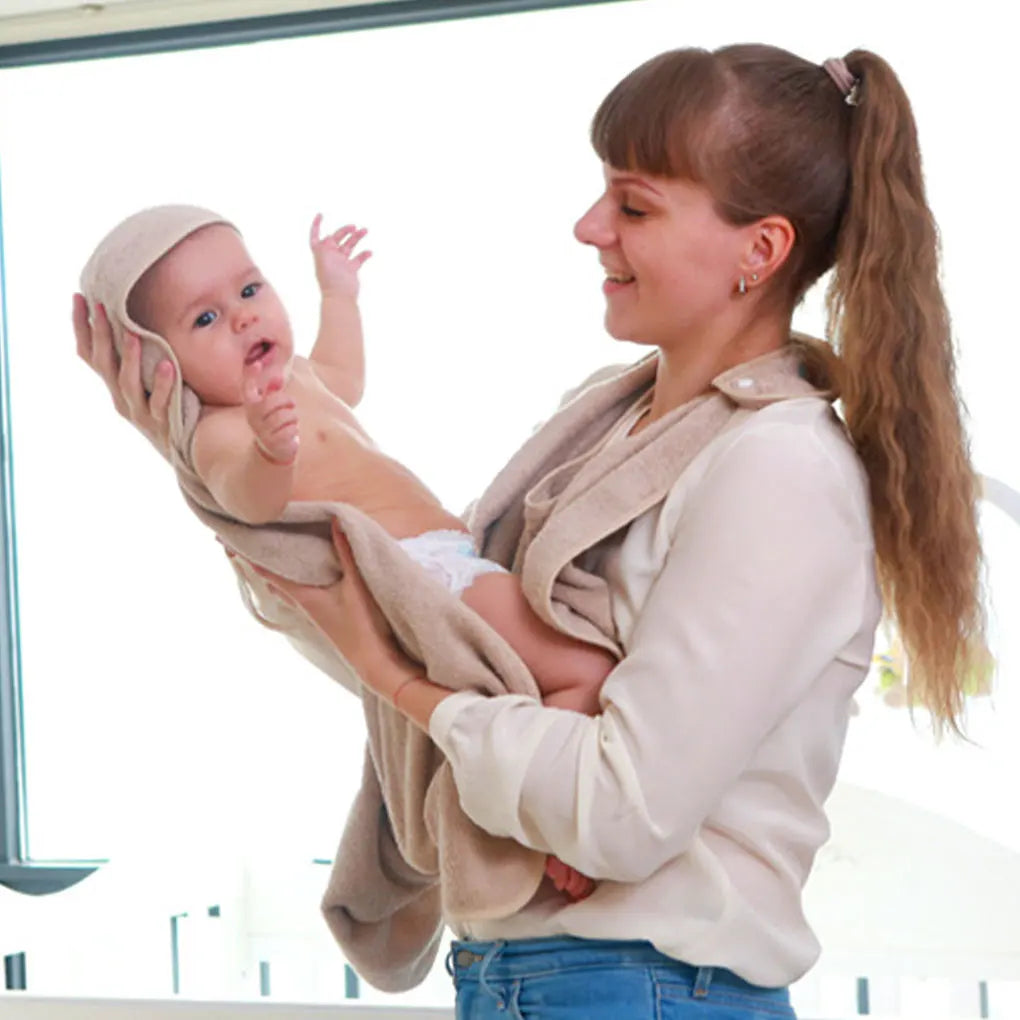Soft And Absorbent Hooded Baby Towel Hands Free Combed Cotton Easy To Clean Combed Apron Towel Size