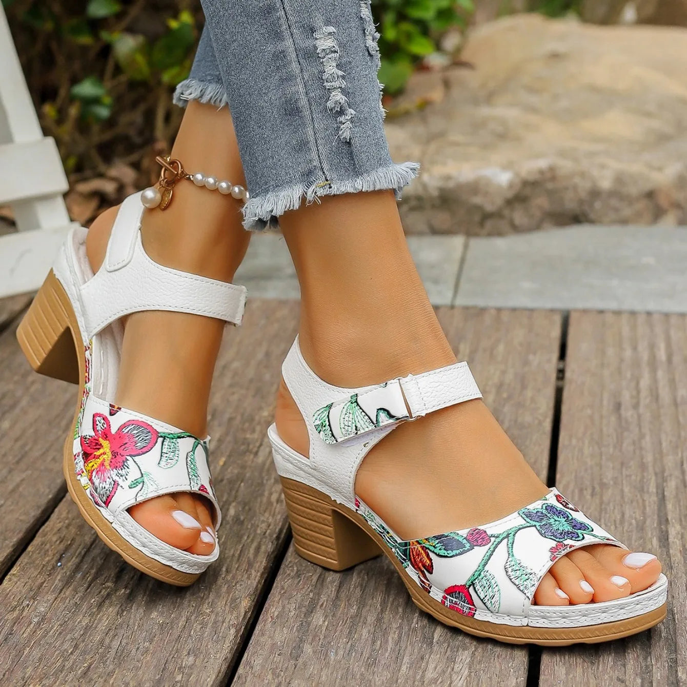 Women Platform Sandals 2024 Summer New Fashion Beach Sandals Comfortable Lightweight Outdoor Sandals Breathable Shoes for Women