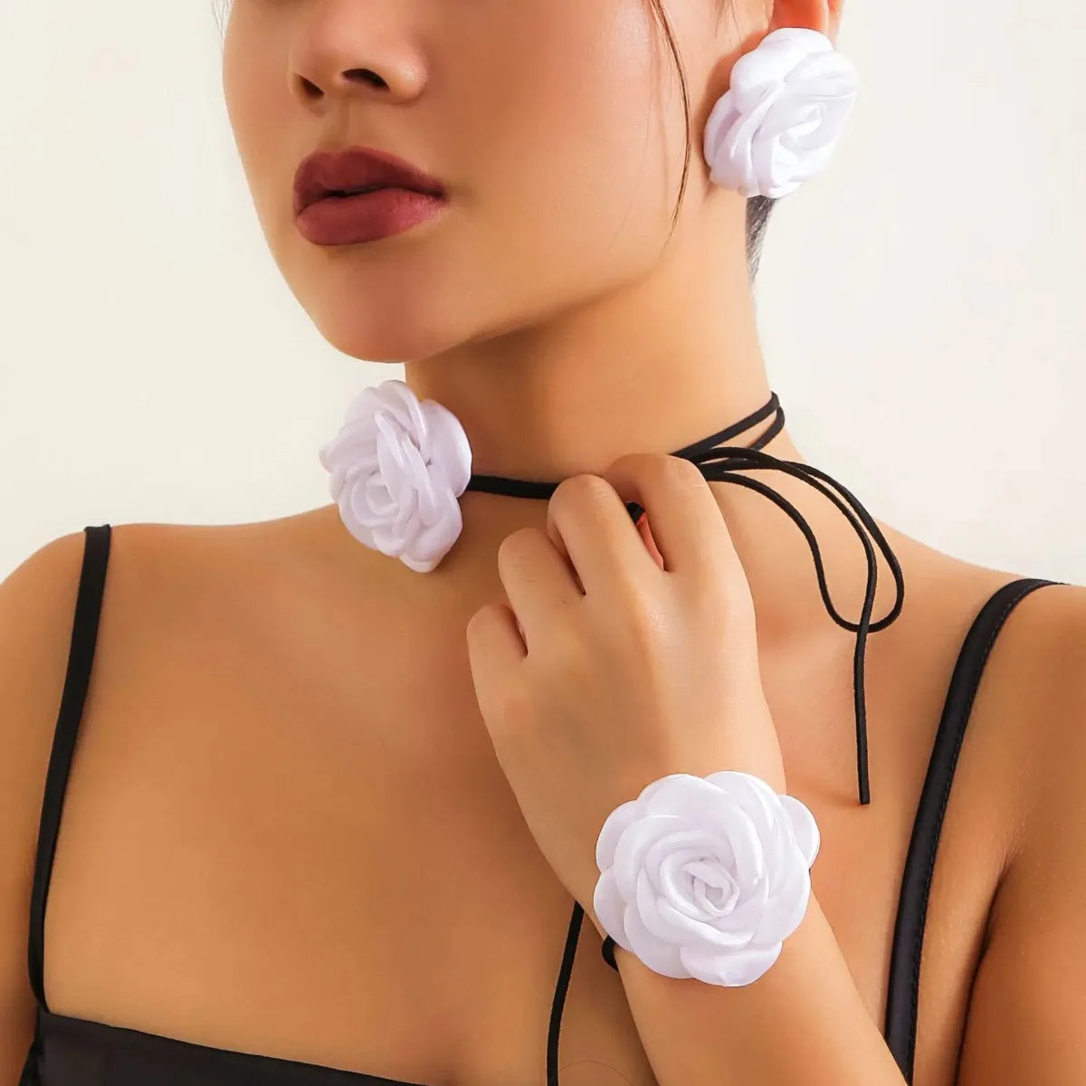 Women Adjustable Rope Choker Clavicle Chain Goth Y2K Romantic Rose Flower Necklace Bracelet Earrings Set