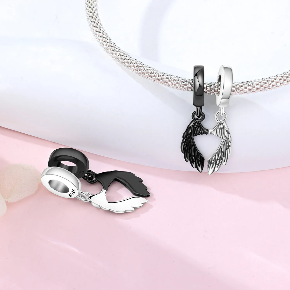 925 Sterling Silver Two-tone Symmetrical Angel Wing Pendant Necklace for Women Lucky Symbol Original Jewelry Party Couple Gift
