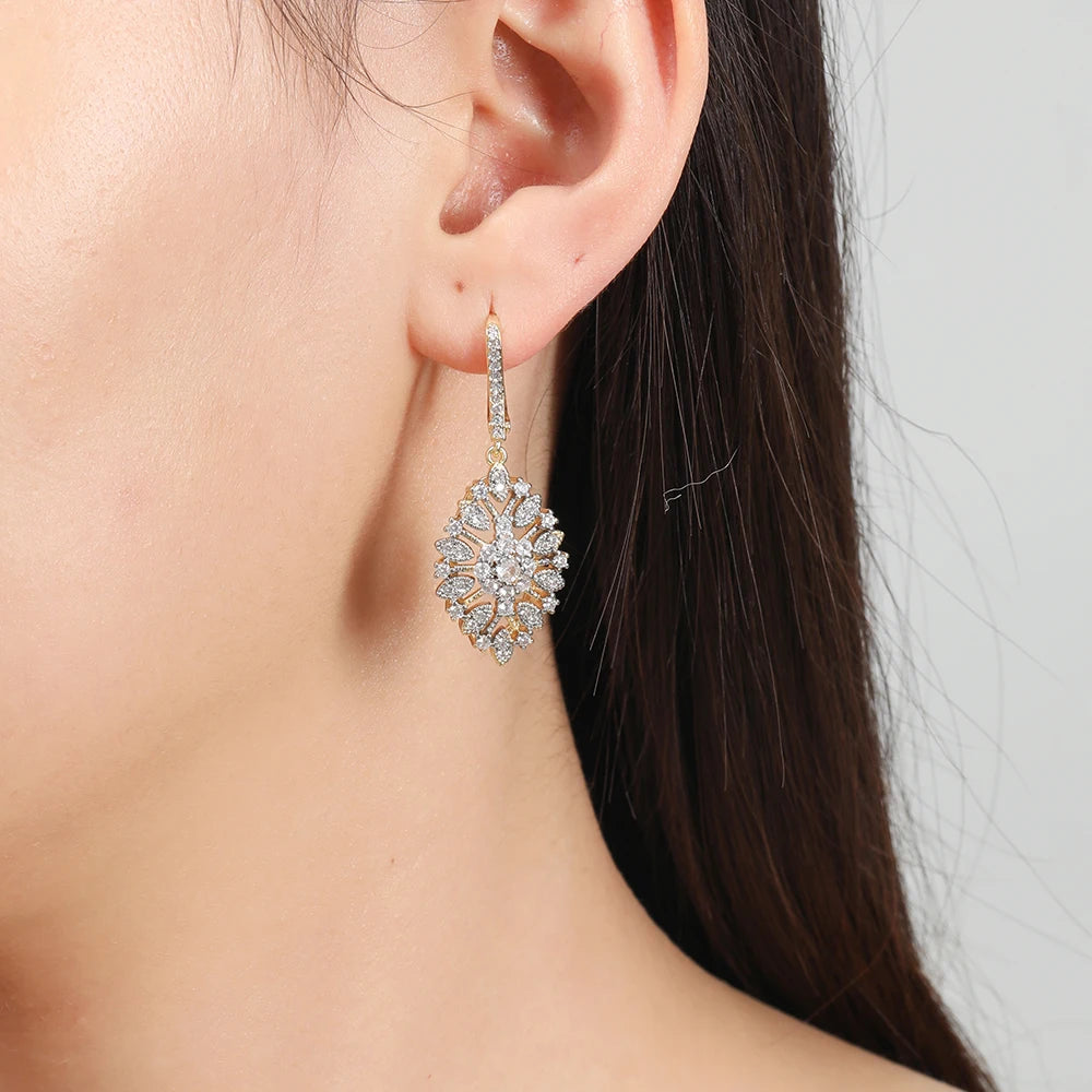 Flower hollow design inlaid with zircon two-tone hoop earrings and ring set fashion jewelry wedding party holiday accessories