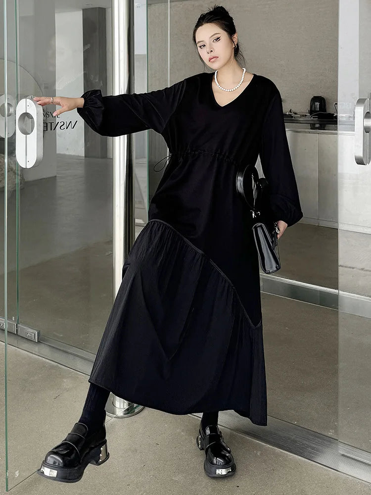 EAM Women Black Waist Drawstring Big Size Casual Midi Dress New V-Neck Long Sleeve Fashion Tide Spring Autumn 2026 1DJ3697