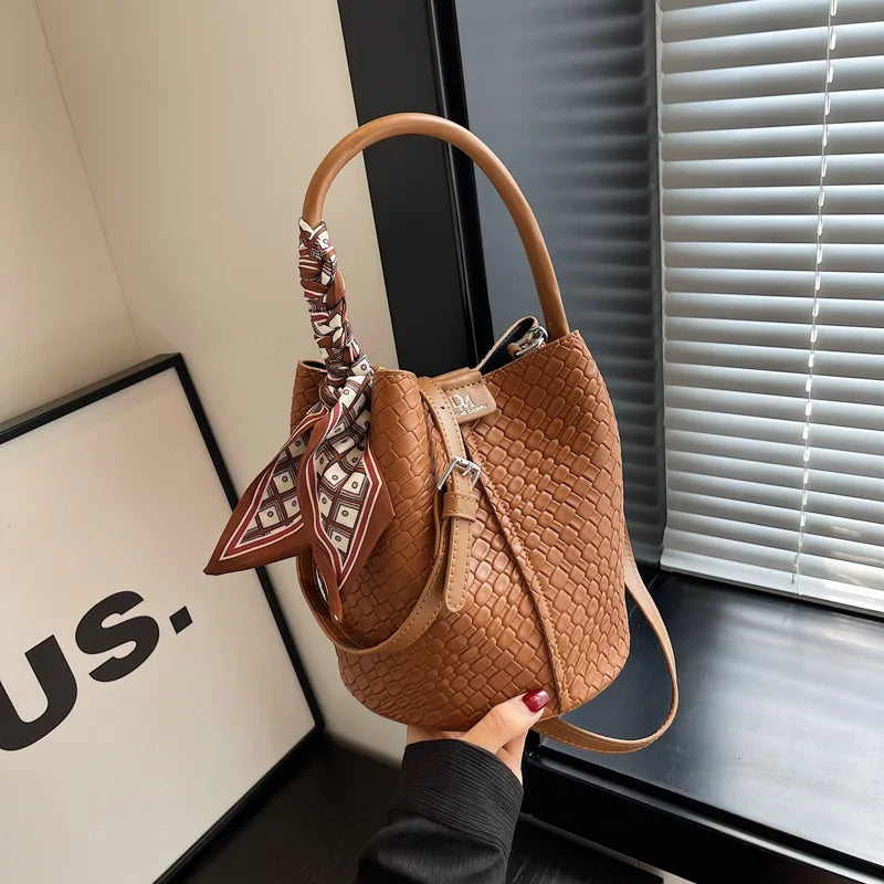 Women's Woven Bucket Bags Crossbody Purse, Elegant Tote for Travel & Formal Events, Durable Wipe-Clean Luxury Handbag