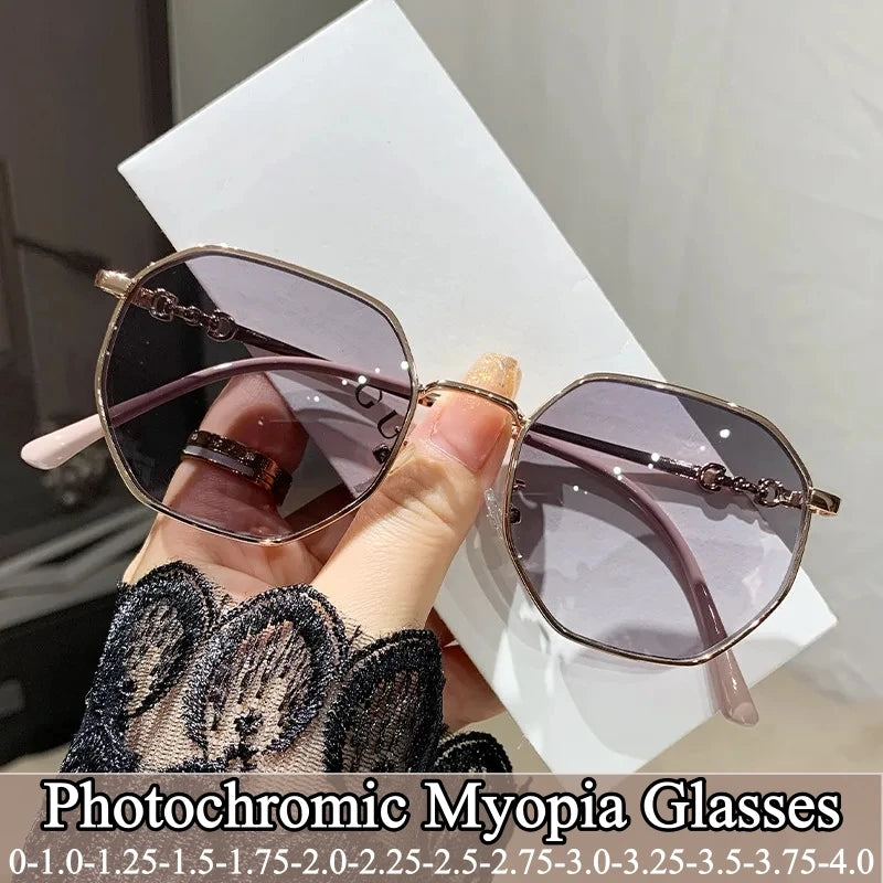 New Fashion Photochromic Myopia Glasses Women Color Changing Sun Shades Sunglasses with Minus Diopters Prescription Lens Glasses