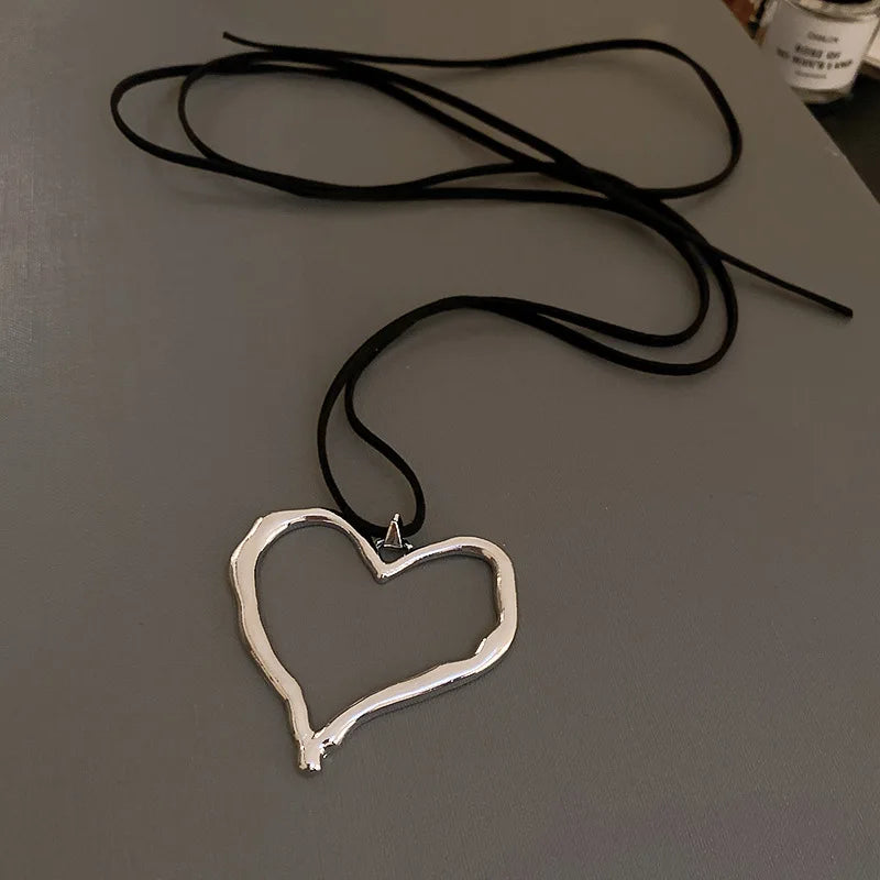 Metal Irregular Heart Jewelry Sets for Women Exaggerated Necklace Earrings Two-piece Set of Light Luxury High-grade Accessories