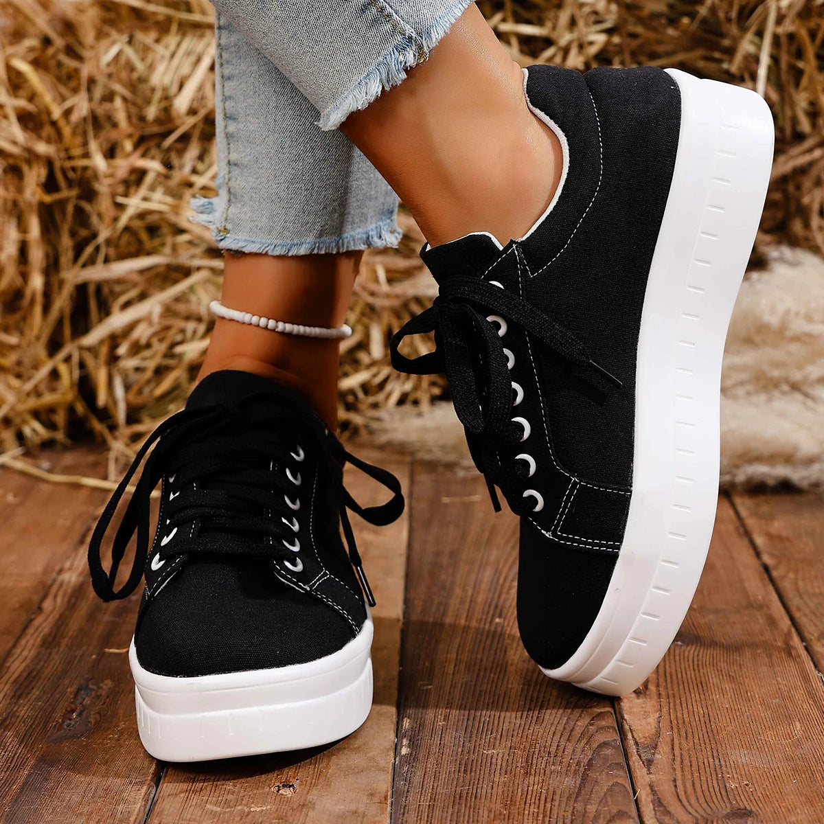 Women Sneakers 2025 New Fashion Casual Shoes Femme Summer Designer Sneakers Women Lace Up Platform Tennis Sport Shoes Female