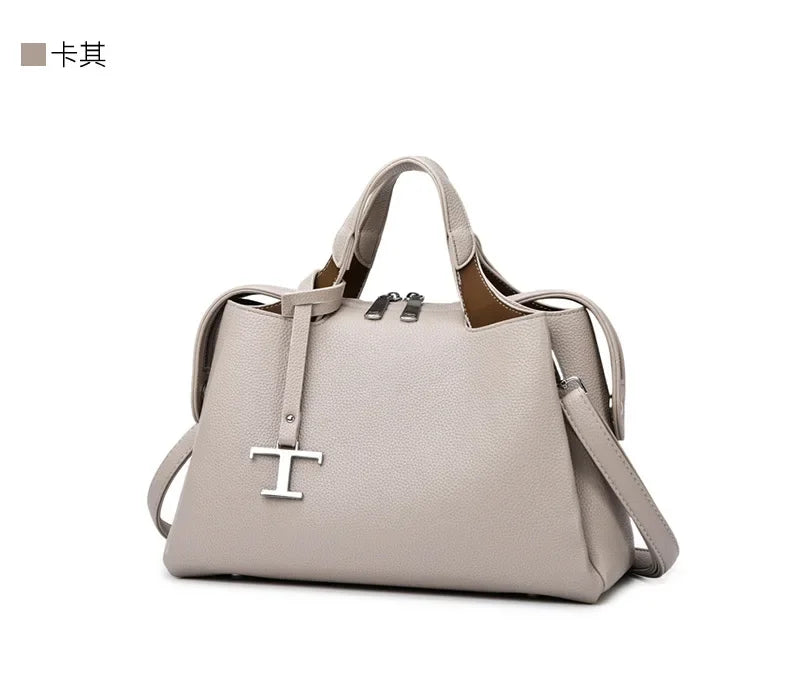 Luxury leisure travel zipper shoulder bag, high-quality design handbag, classic and trendy women's backpack