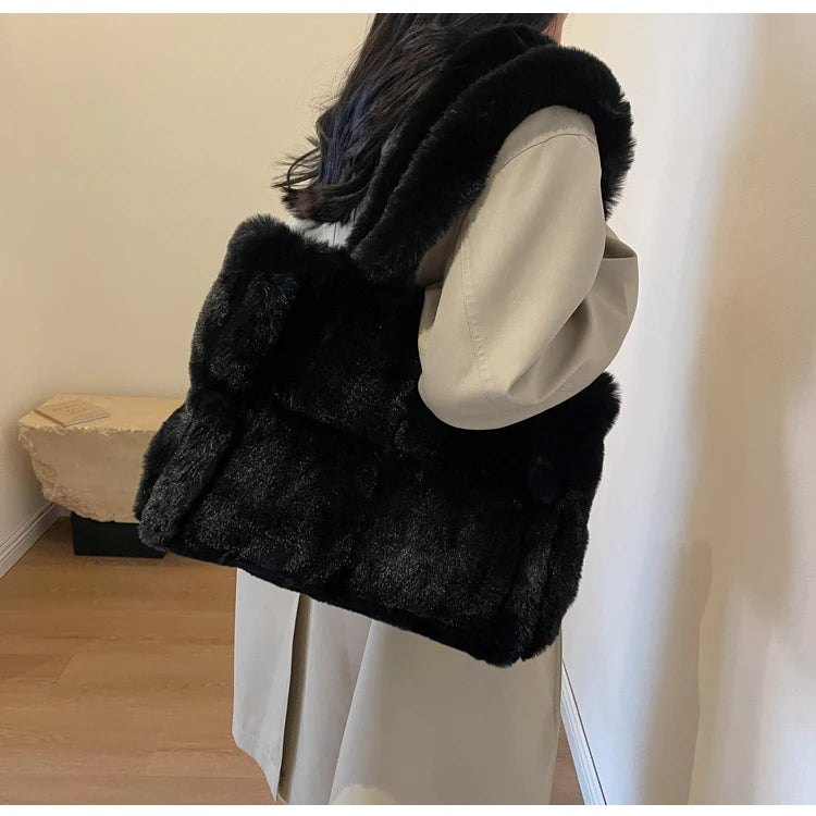 Luxury Faux Fur Women's Shoulder Bags Large Capacity Soft Plush Casual Tote Bags Winter Fashion Female Travel Purse Handbags