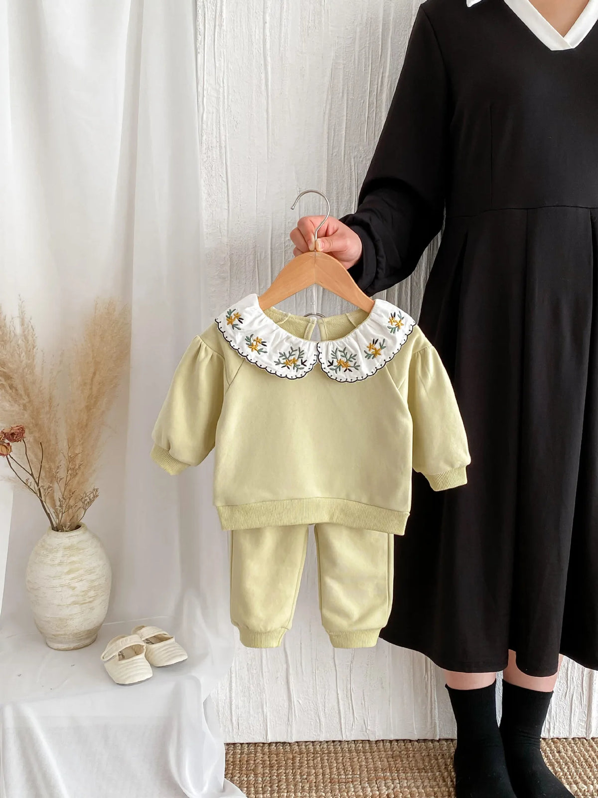 2025 Infant Toddler Fall Clothes Set: Girls' Stylish Two-Piece Pullover Sweatshirt and Pants Set for Baby Girls Outing