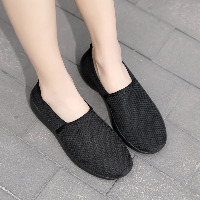 Breathable Women Running Shoes Lightweight Anti-slip Female Sports Shoes Outdoor Soft Loafers Women's Sneakers Fashion Tennis