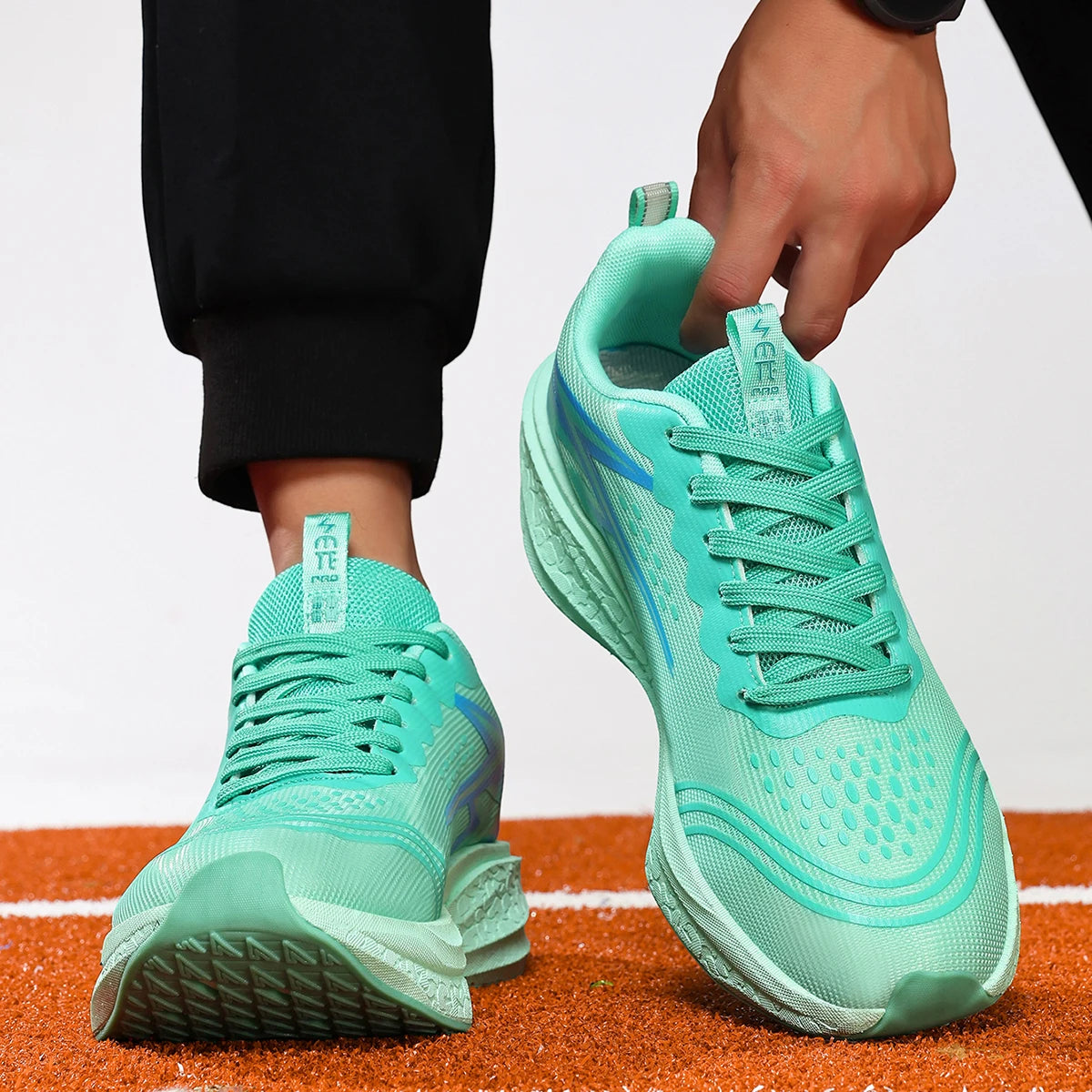Men Running Shoes Speciality Marathon Sports Shoes Breathable Lightweight Carbon Board Women's Trend Athletic Sneakers Women