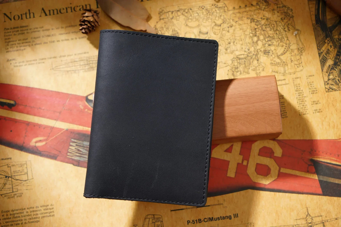Leather Passport Holder for Travel Essentials, Slim Passport Cover Case Travel Wallet Bifold Credit Card Bag for Women Men