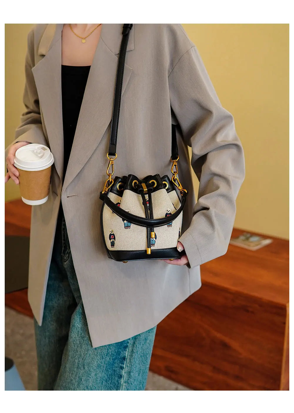 2026 Women's Large Capacity Crossbody Bag Fashion Spring Shoulder Bag Cartoon Bucket Bag Handheld Women's Bag Bags for Woman