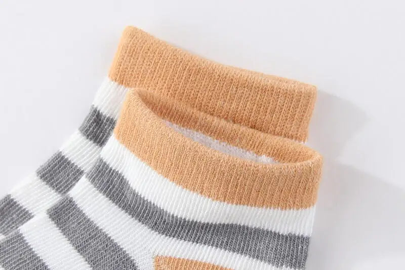 Kiddiezoom 4 Pairs Fashion Newborn Baby Boy Girl mid-calf Socks Cotton Soft Breathable Infant Accessories Four Seasons 0-18M