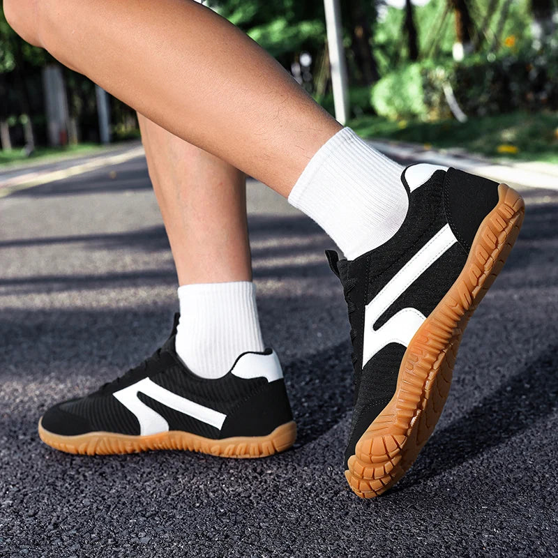 New Wide-toe Men's Shoes Casual Soft Sole Wide-Toe Shoes Walking Sneakers Breathable Mesh Comfortable Barefoot Shoes Big Size 48
