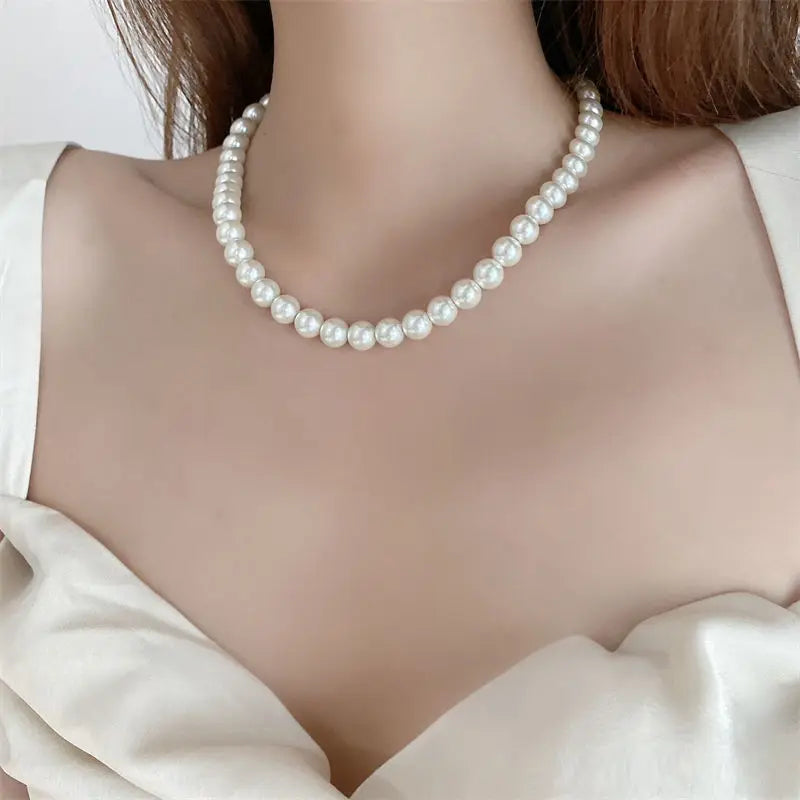 Fashion Elegant White Imitation Pearl Chokers Necklace For Women Men Wedding Banquet Necklaces Vintage Handmade Jewelry Gift