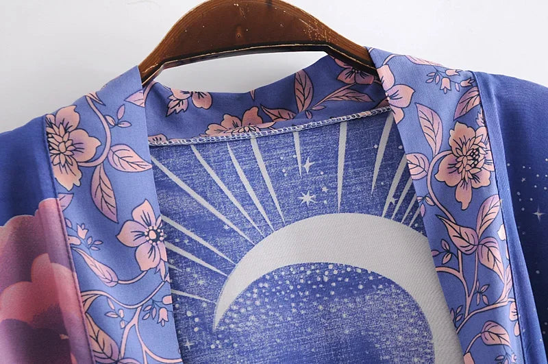 Happie Queens Vintage Star and Moon Floral Print Sashes Women Bohemian V Neck Batwing Sleeves Happie Short Robe Kimono