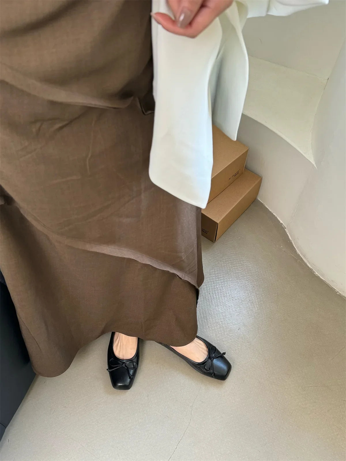 Gentle Fairy Style Flat Bottom Single Shoes Women's Spring 2025 New Butterfly Knot Square Head Silver Color Bean Shoes