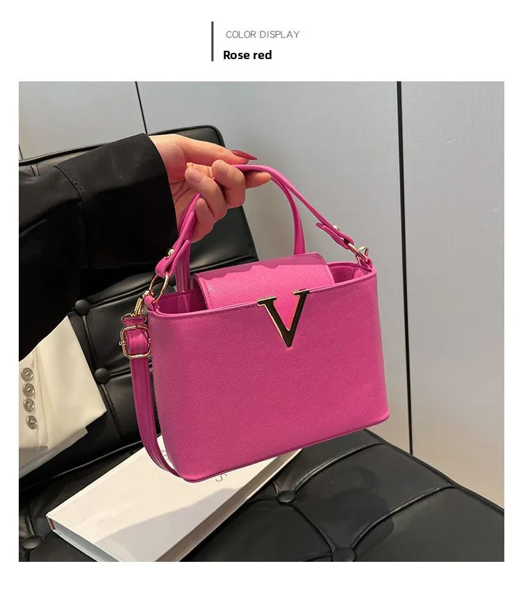 Luxury handbags for women 2026 New VLarge-capacity bucket bag for commuting, hand-held shoulder bag