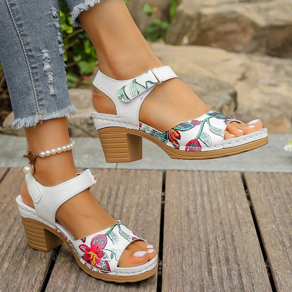 Women Platform Sandals 2024 Summer New Fashion Beach Sandals Comfortable Lightweight Outdoor Sandals Breathable Shoes for Women