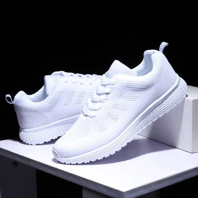 Breathable Women Running Shoes Lightweight Anti-slip Female Sports Shoes Outdoor Soft Women's Sneakers Lace Up Fashion Tennis