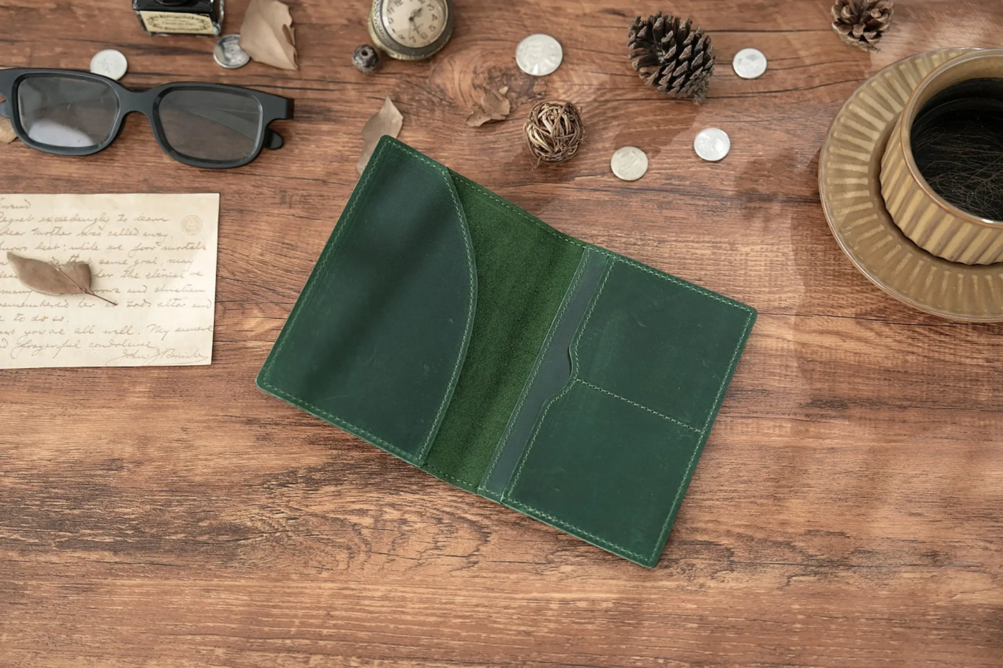 Leather Passport Holder for Travel Essentials, Slim Passport Cover Case Travel Wallet Bifold Credit Card Bag for Women Men