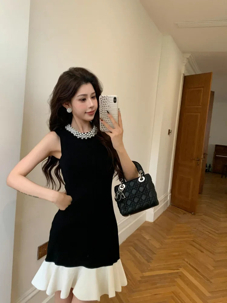 Elegant Pearl Detail Knitted Ice Silk Sleeveless A- Line Dress French Style Summer Dress for Women with Lace Hem Empire Waist