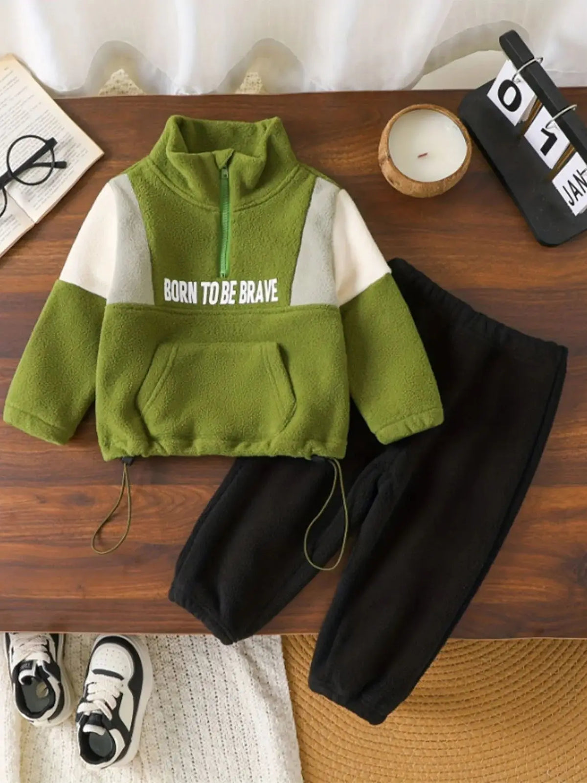 Kids Color Block Sherpa Fleece Set Half-Zip Stand Collar + "BORN TO BE BRAVE" Print Warm Autumn/Winter Two-Piece Outfit