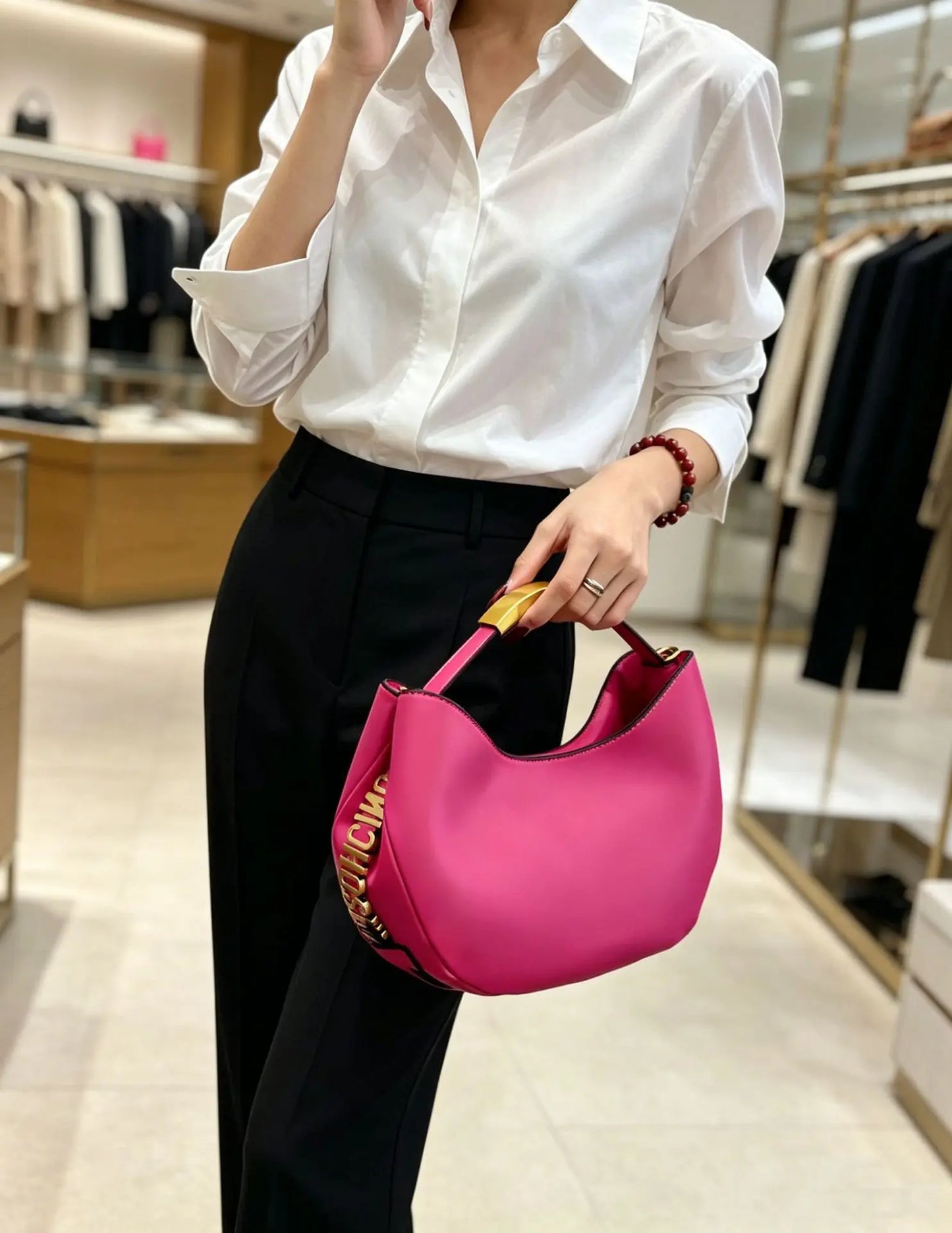 Vintage Designer Inspired Diaper Bag: Elegant Crossbody Handbag For Women With Luxury Look And Large Capacity Tote Function