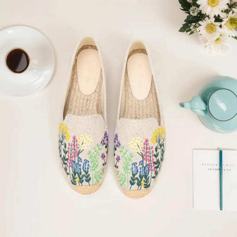 Women's Casual Flats Shoes with Embroidered Hemp Flat Platform Round Toe Spring/Autumn Comfortable