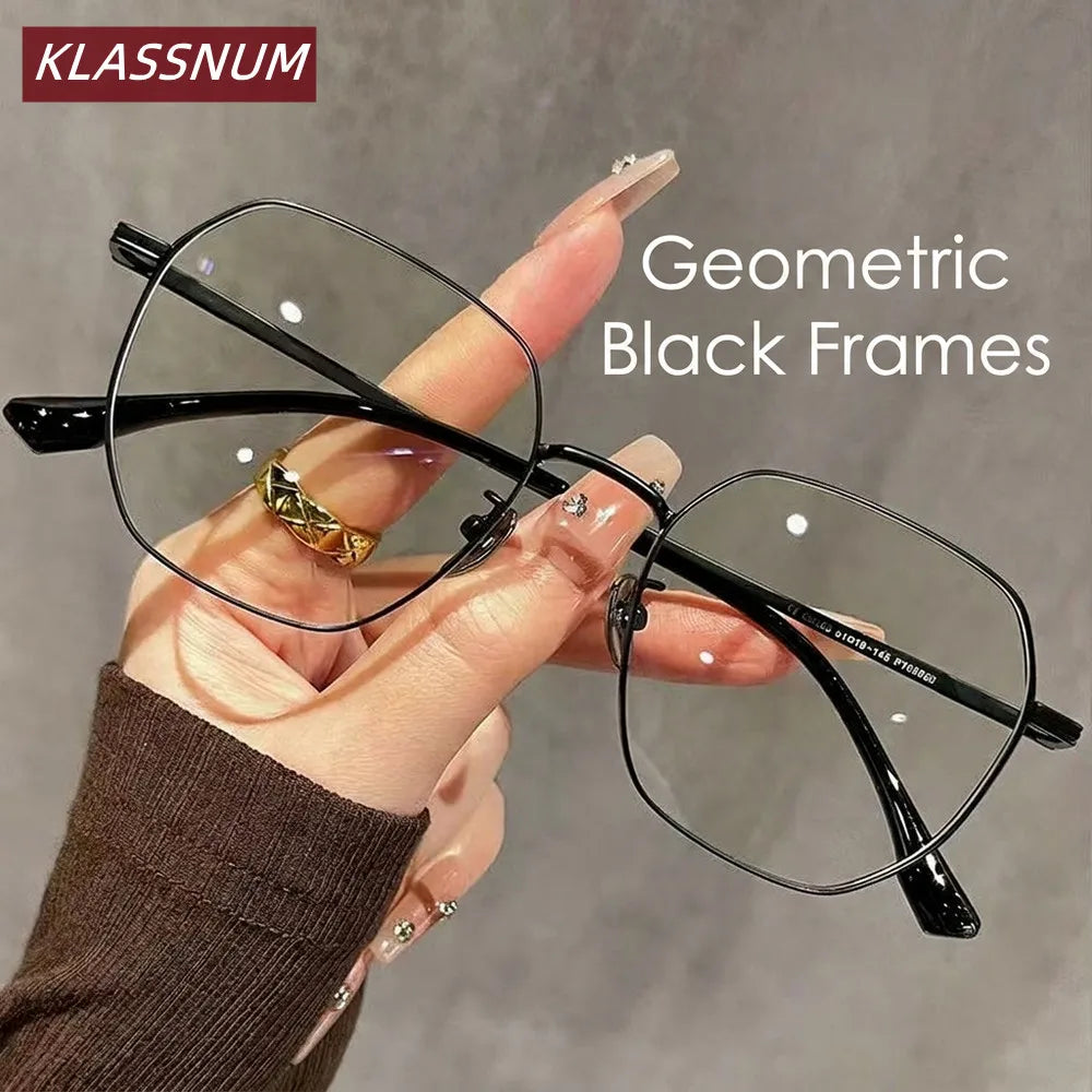 KLASSNUM Progressive Multifocal Reading Glasses for Women Photochromic Blue Light Blocking Distance Near Dual Use Eyeglasses