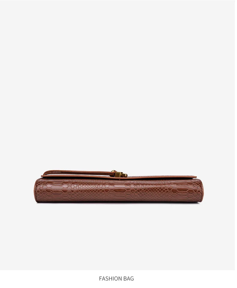 Diaper Bag Fashionable Trendy Stylish Leather Crossbody Handbag Women Elegant Classic Designer Paris Large Capacity
