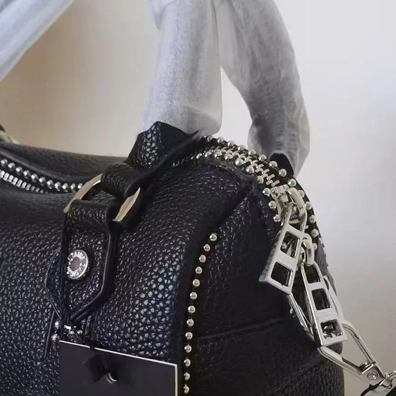New Women Shoulder Bag Luxury Design Fashion Ladies Crossbody Bag Black PU Leather Vintage Chain Envelope Bag