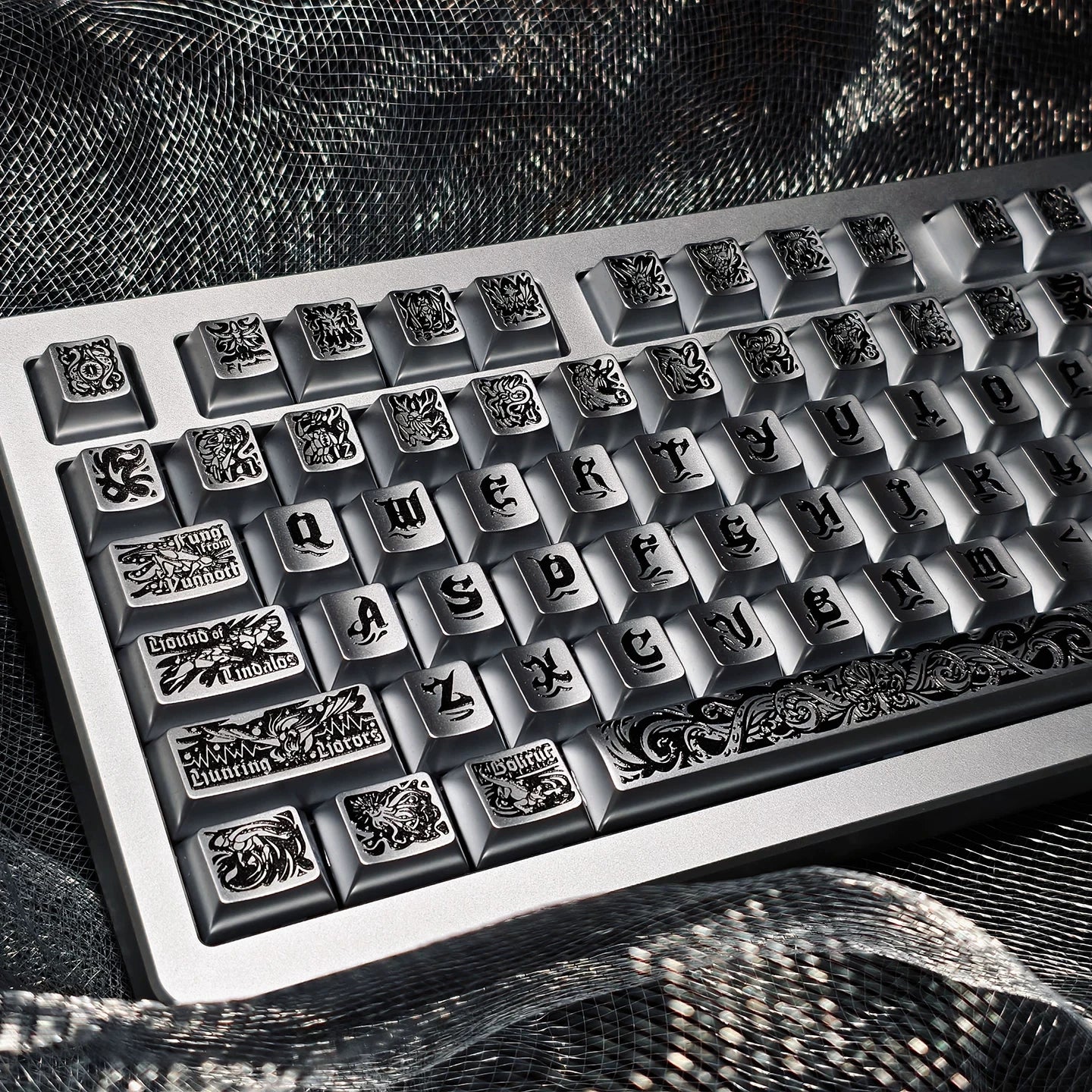 Cthulhu PBT Keycaps Set,130 Keys Custom Black Silver Metallic Silver Finish Cherry Profile Keycap For MX Mechanical Keyboard