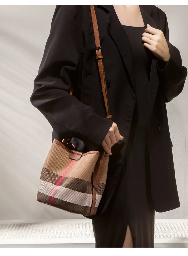 Diaper Bag Minimalist High-End Business Commuter Leather Crossbody Handbag Women Original Textured Clutch Mini