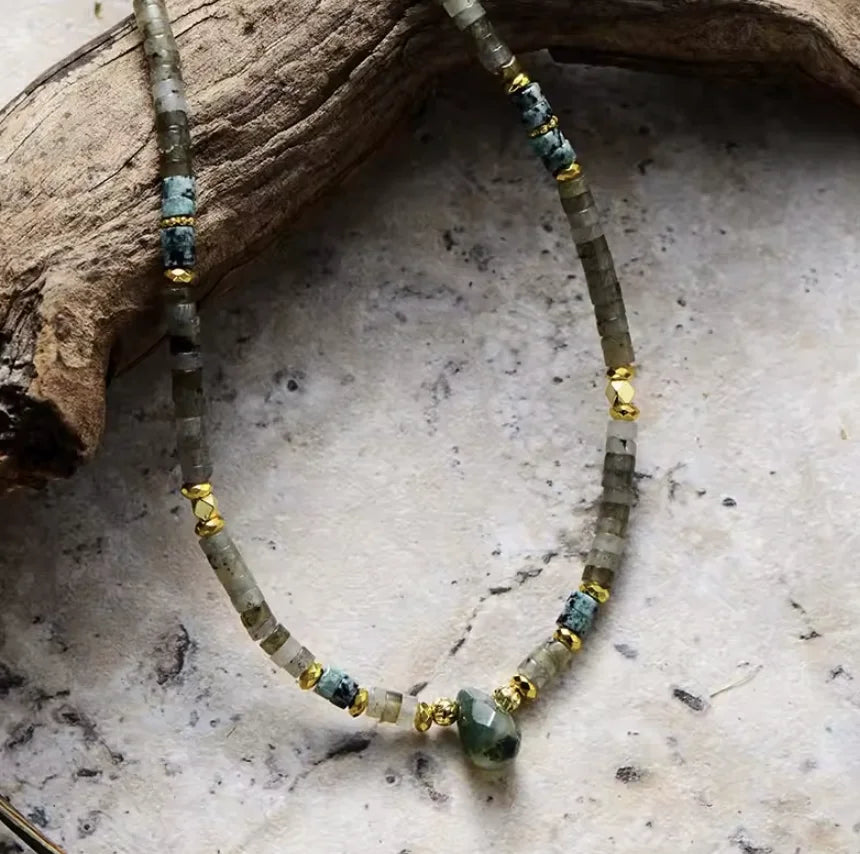 Francesc Choker Necklace Jewelry Gift Box Display