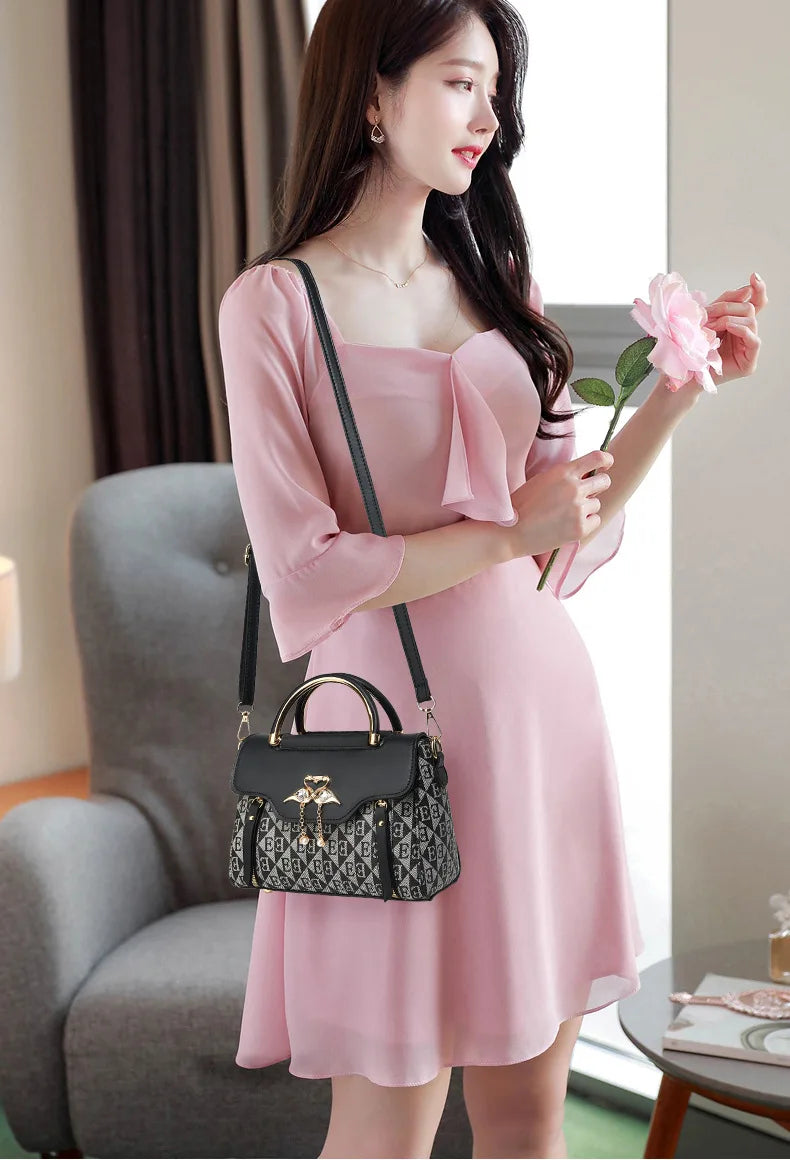 Women's Handbag, New Fashion Trend, Embossed Solid Color, Versatile Casual Shoulder and Crossbody Bag for Women
