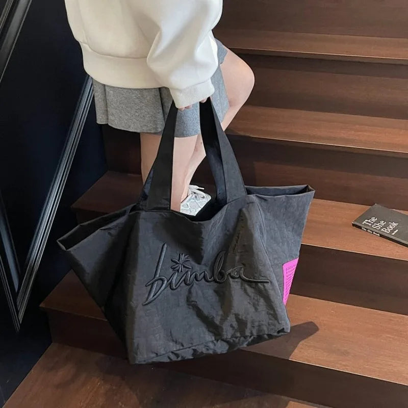 Luxury Designer Handbag Diaper Bag Women Large Capacity Tote Elegant Leather Crossbody Handbag For Stylish And Practical Use